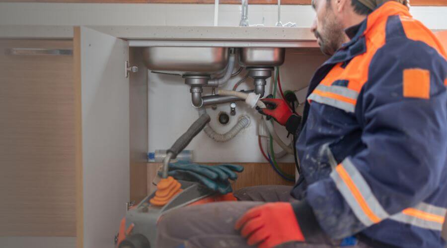 Professional tankless water heater installation services in Kosse, TX